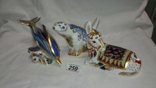 3 Royal Crown Derby paperweights, Dolphin, Donkey and Polar bear
 
This is in good condition