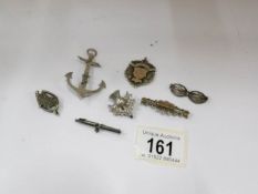 4 silver brooches, anchor,