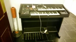 A Fox's music organ