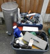 A quantity of miscellaneous tools