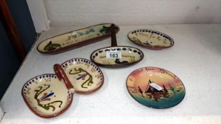 5 items of Torquay pottery