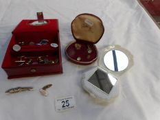 A mixed lot of cuff links,