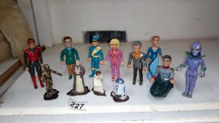 A mixed lot of toy figures from Stingray, Thunderbirds,