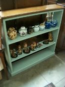 A set of painted oak 'shabby chic' book shelves