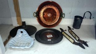 A mixed lot of metal ware including pewter, tin , copper,