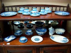A mixed lot of blue and white ware including Copeland Spode,