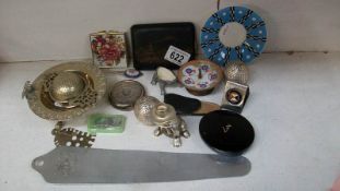 A mixed lot including cigarette case, silver plate items,