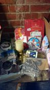 A mixed lot including Christmas items