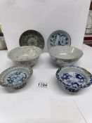 2 Chinese offering bowls, 2 saucers and 2 rice bowls,