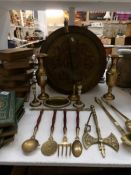 A mixed lot of brassware including utensils