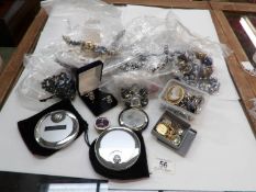 A mixed lot of costume jewellery