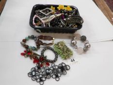 A mixed lot of costume jewellery