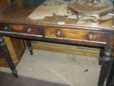 A Victorian 2 drawer writing table