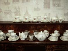 A quantity of tea sets