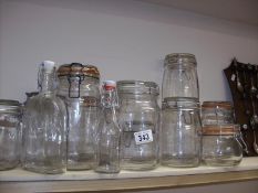 A quantity of storage kitchen jars