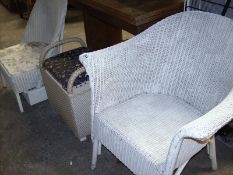 3 items of loom furniture