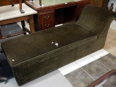 Edwardian day bed in plush material