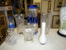 6 items of glassware inc.