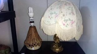 2 table lamps