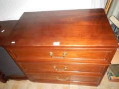 A mahogany 3 drawer chest of drawers