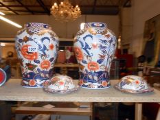 2 Oriental vases,