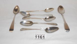 7 Georgian silver tea spoons inc. 1 pair with interesting mark by J.W., approx.