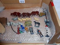 Quantity of lead toy figures inc.