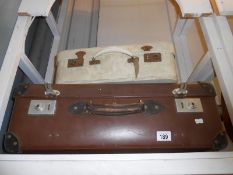 2 vintage suitcases