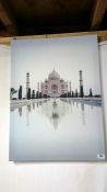 A picture of the Taj Mahal