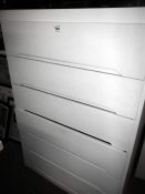 A 6 drawer chest of drawers