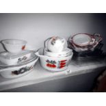 A quantity of Pyrex bowls etc.