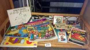 A quantity og books including Garfield