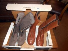 2 pairs of ladies boots