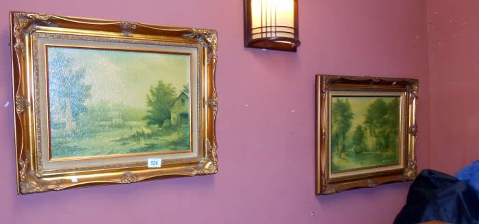 A pair of gilt frame pcitures