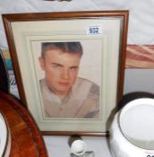 A signed Gary Barlow picture