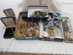 A quantity of costume jewellery (2 trays)