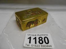 An old Chinese snuff box with copper decoration