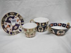 4 items of Royal Crown Derby Old Imari pattern china