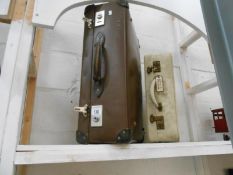 2 old suitcases 1 by Noton