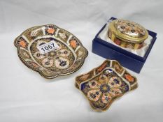 A Royal Crown Derby Old Imari pattern fluted pin dish,