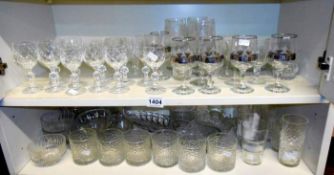 2 shelves of glassware