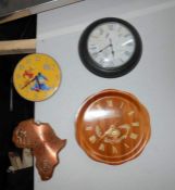 4 wall clocks