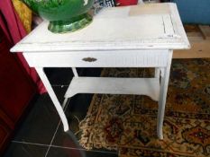 A white painted desk