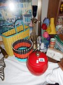 A quantity of retro items including ice bucket