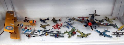 Quantity of unboxed diecast aircraft