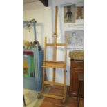 A good Windsor and Newton artist's easel