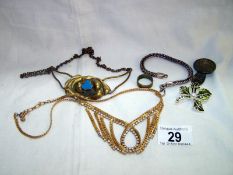 Mixed lot of costume jewellery