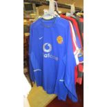 12 Manchester United shirts including Best,