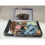 2 trays of costume jewellery