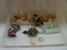 Tray of costume jewellery